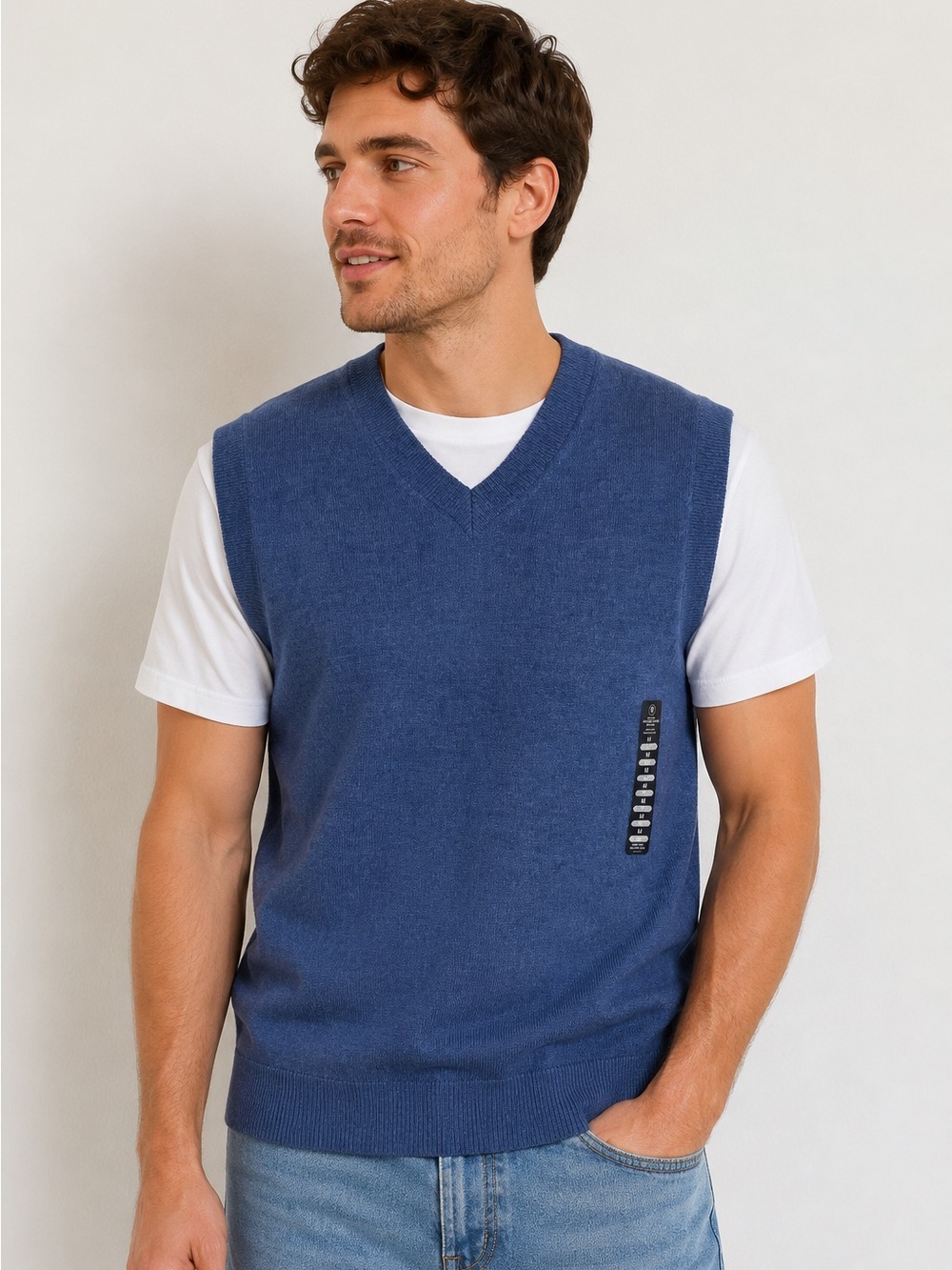 Hart Schaffner Marx V-Neck Extra Fine Merino Wool Sweater Vest  
Men’s Size M